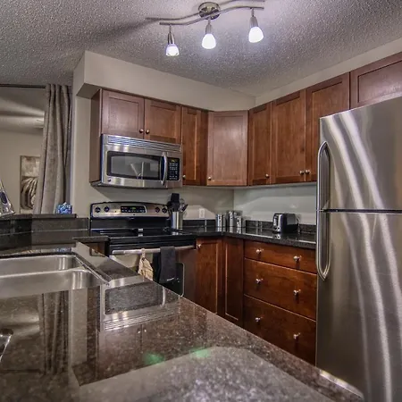 Mountain Getaway Condo - 5 Min Walk To The Beach! Invermere Exterior photo