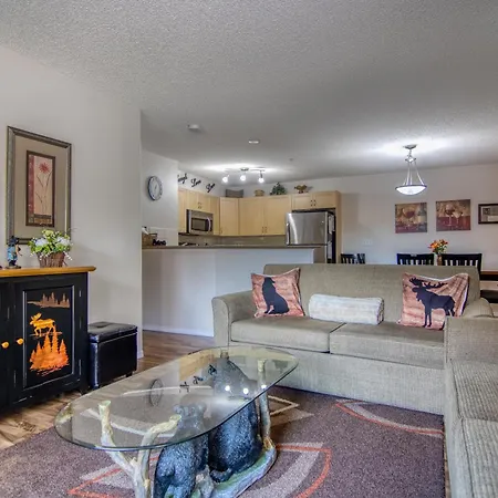 Mountain Getaway Condo - 5 Min Walk To The Beach! Invermere Exterior photo